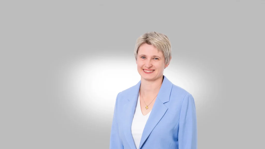 Rechtsanwältin Yasmin Welz, Fachanwältin für Versicherungsrecht bei der Anwaltskanzlei Schmid
